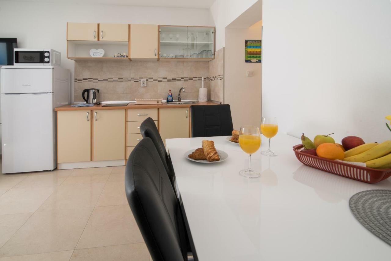 Apartments Braut Krk 크르크 외부 사진