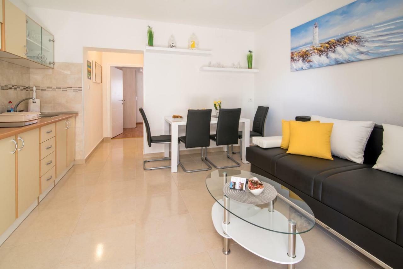 Apartments Braut Krk 크르크 외부 사진