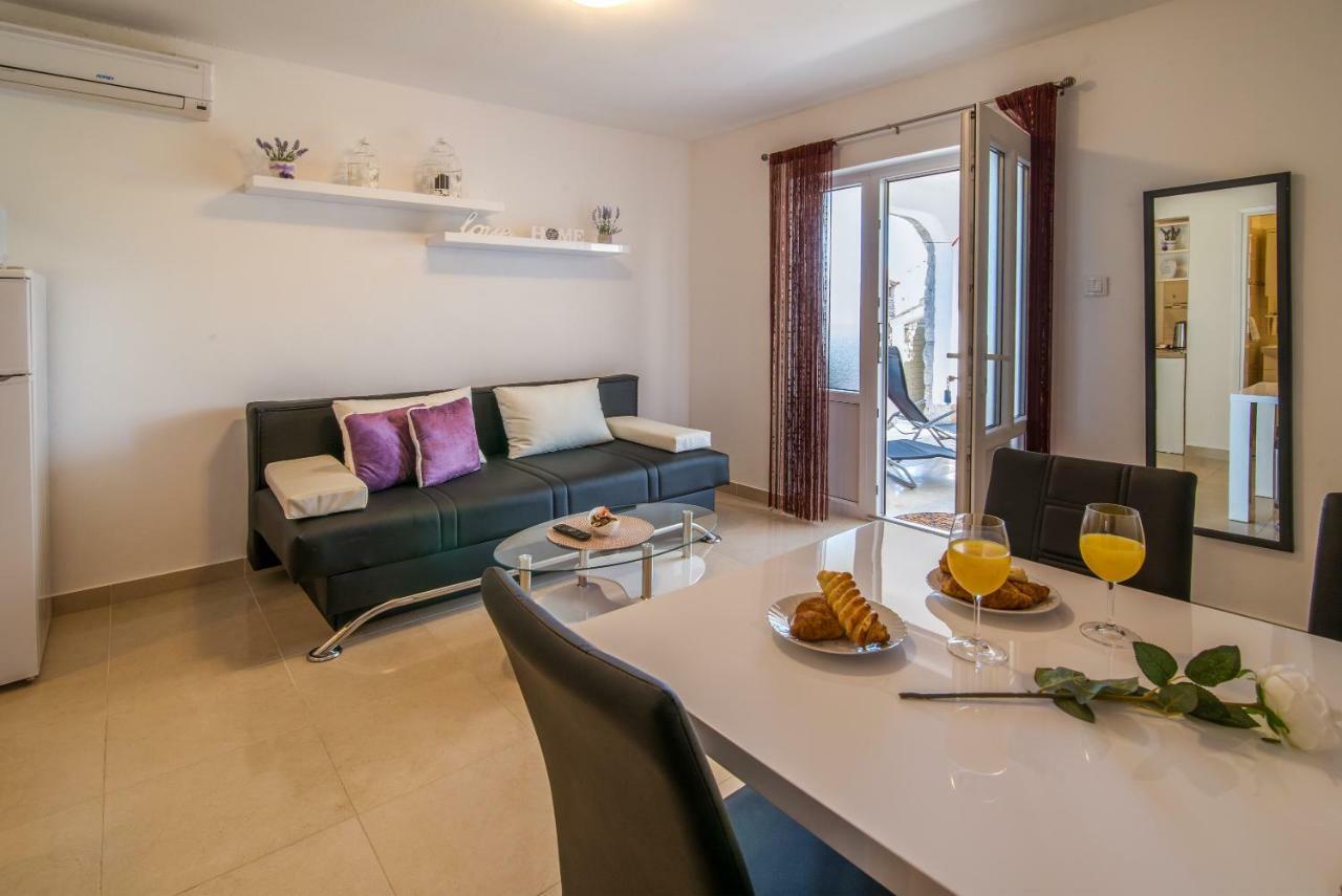Apartments Braut Krk 크르크 외부 사진